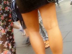 Bare Candid Legs – BCL#100