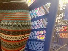 Candid bubblebutt in spandex