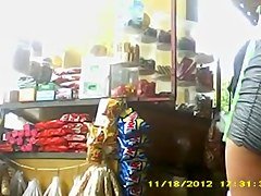 gostosa de shortinho apertadinho no ponto