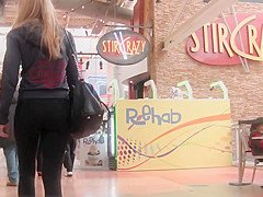 Nice Mature in Leggins