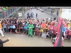 Public sex at a costume street parade with his girlfriend