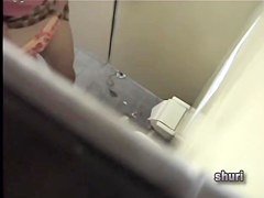 Sperm sharking action with hot slutty chick receiving money shot