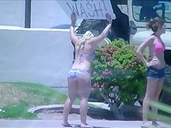 Street Candid NN Car Wash
