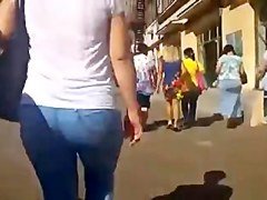 TIGHT ASS JEANS!!!!!!