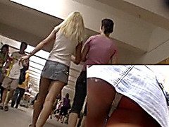 Slender mini upskirt catch